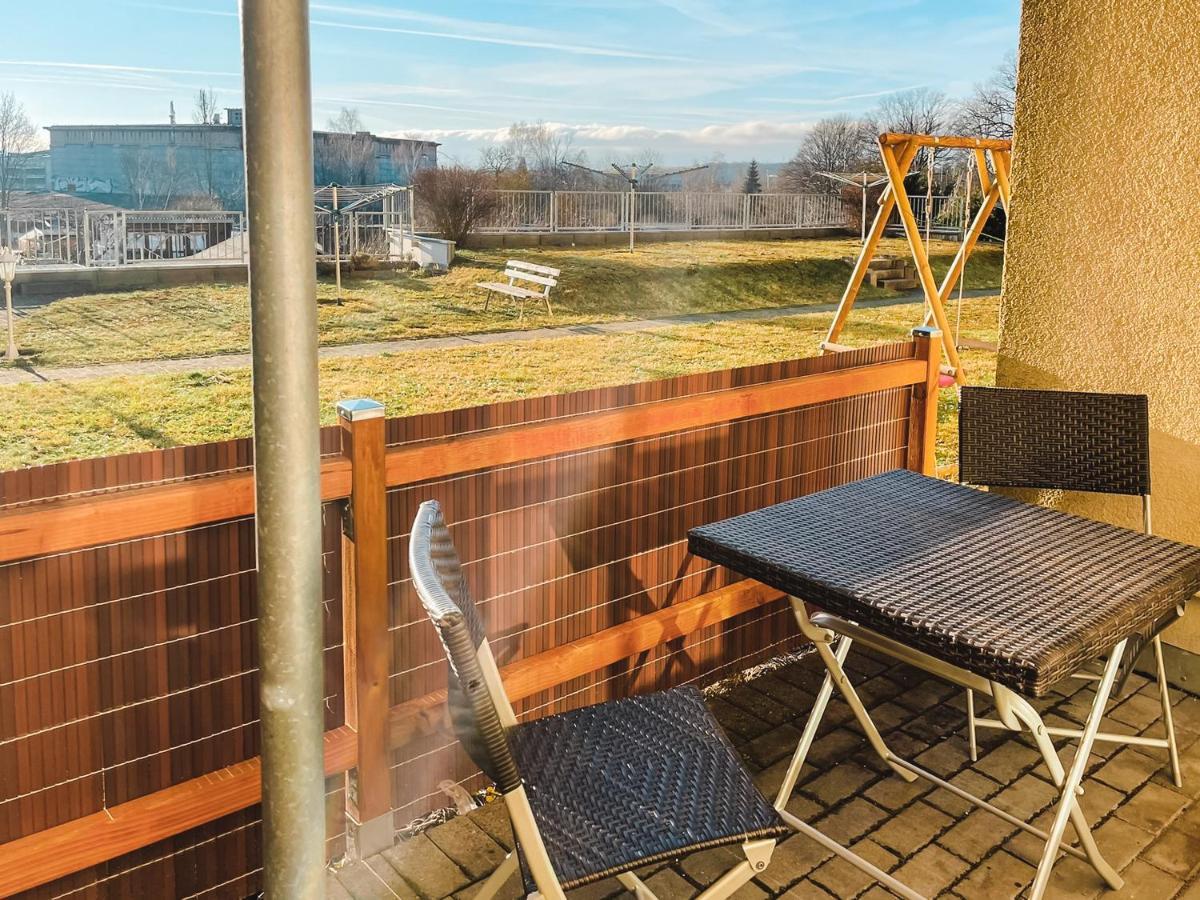 Schoene Wohnung, Eigene Terrasse, Privater Parkplatz, Wi-Fi, Waschmaschine, 3P 켐니츠 외부 사진